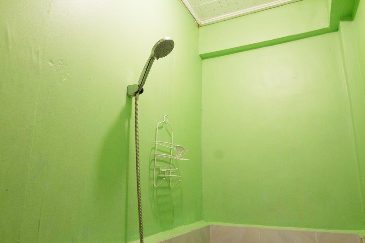 Go Surfari House Hostel Baler Exterior photo