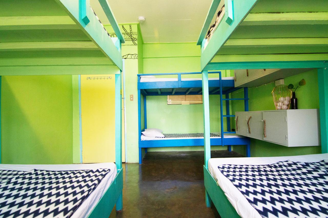 Go Surfari House Hostel Baler Exterior photo